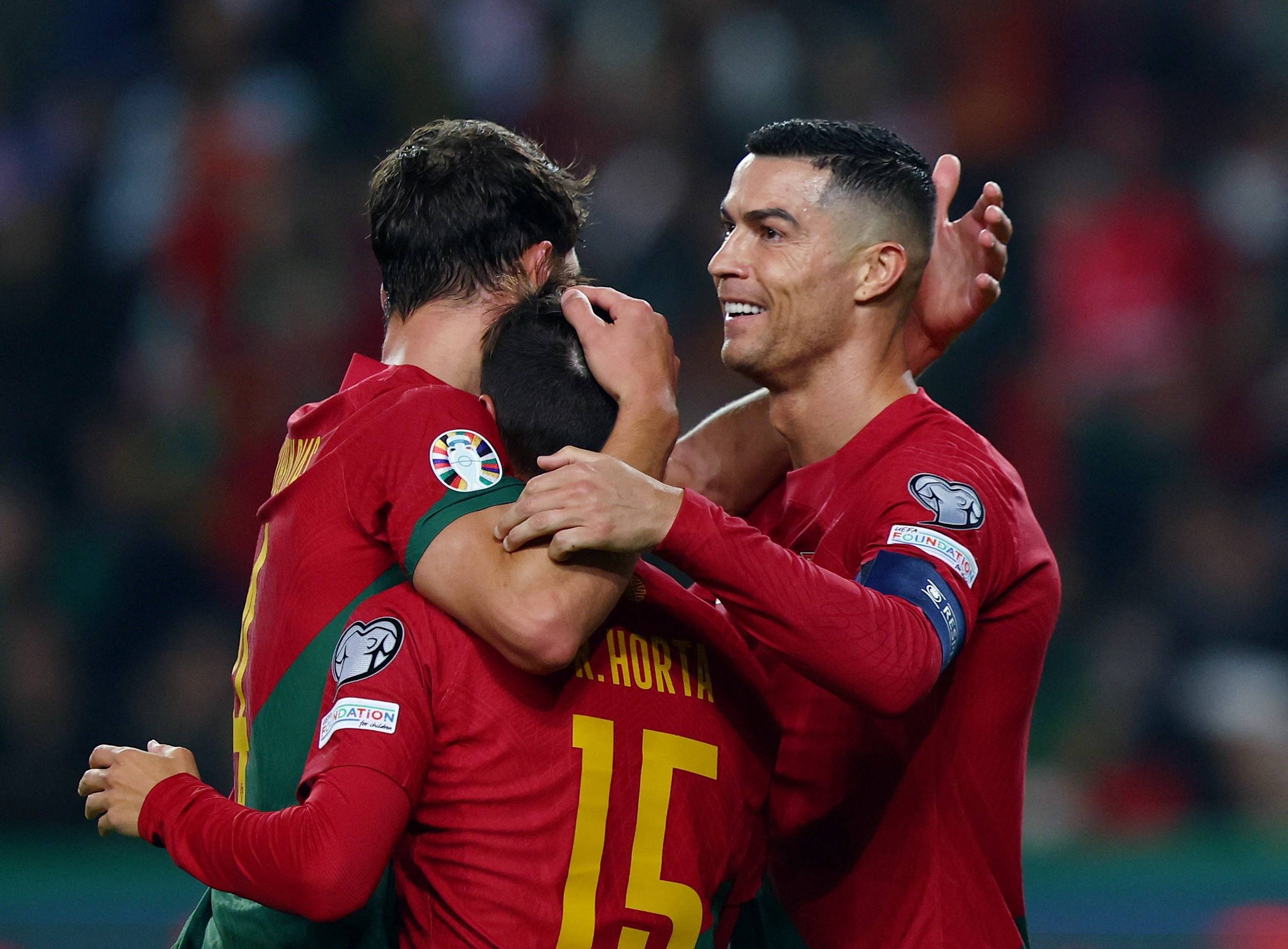 开云体育中国-意大利挑战葡萄牙,争夺联赛冠军