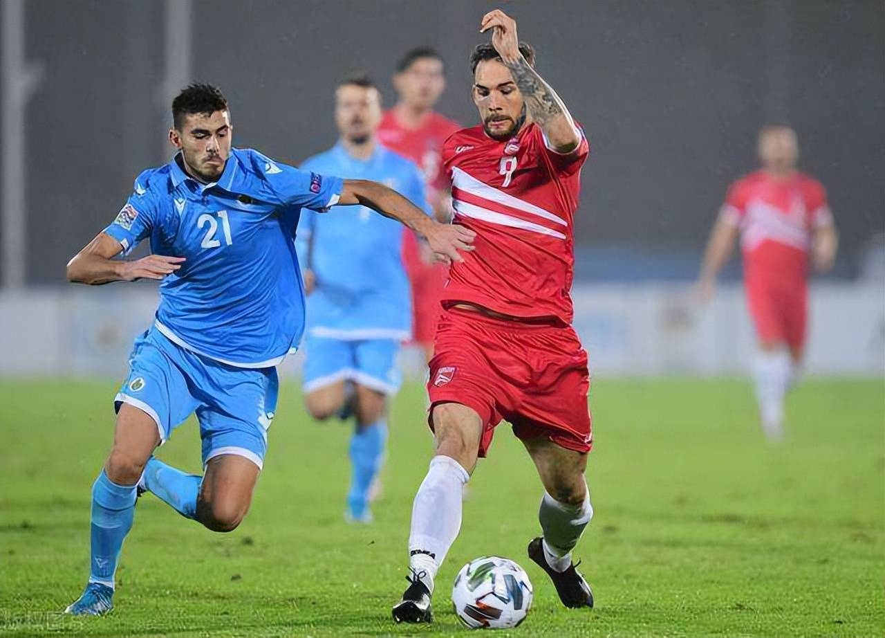 格鲁吉亚逼平阿根廷，浓墨重彩跻身小组第一的简单介绍