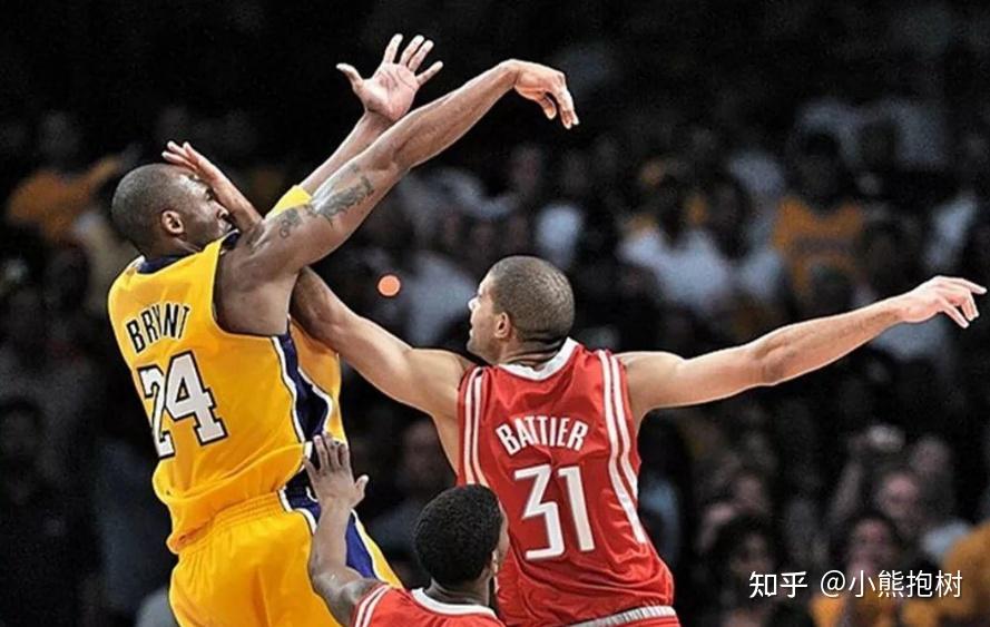 开云体育登录-防守大师登场，双方互有攻防优势