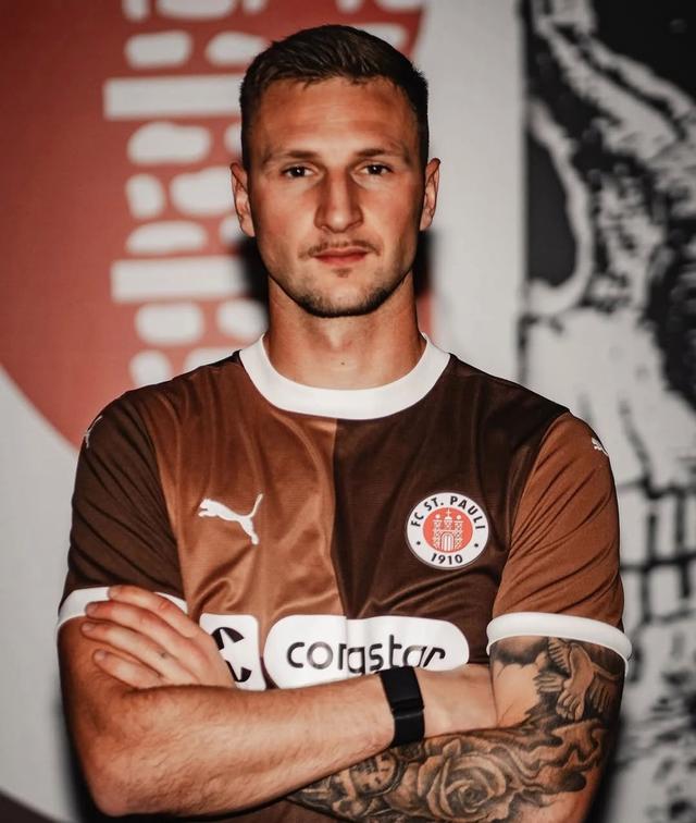 开云平台-关于莱比锡红牛护卫饱受伤病困扰,球队稳定性受挑战的信息