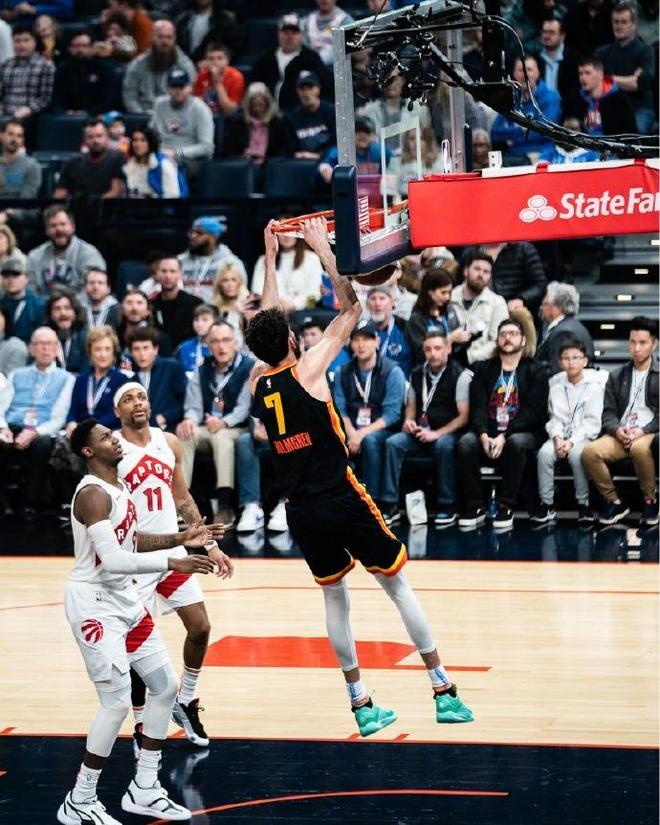 开云下载-湖北队在加时赛战胜贵州队，实现反超