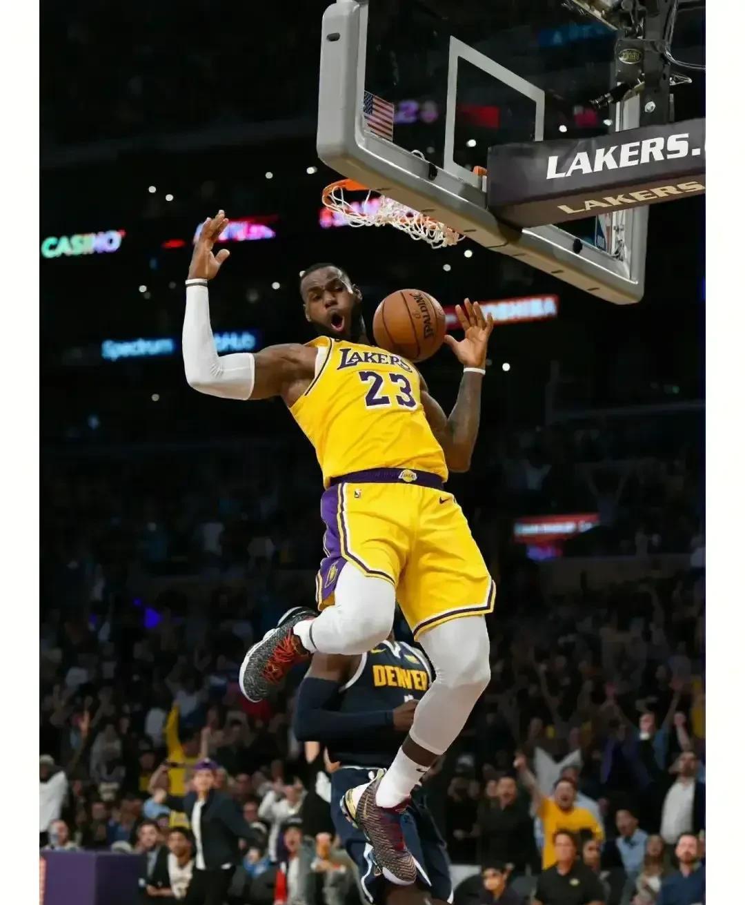 詹姆斯詹宁斯，继续刷新历史记录的简单介绍