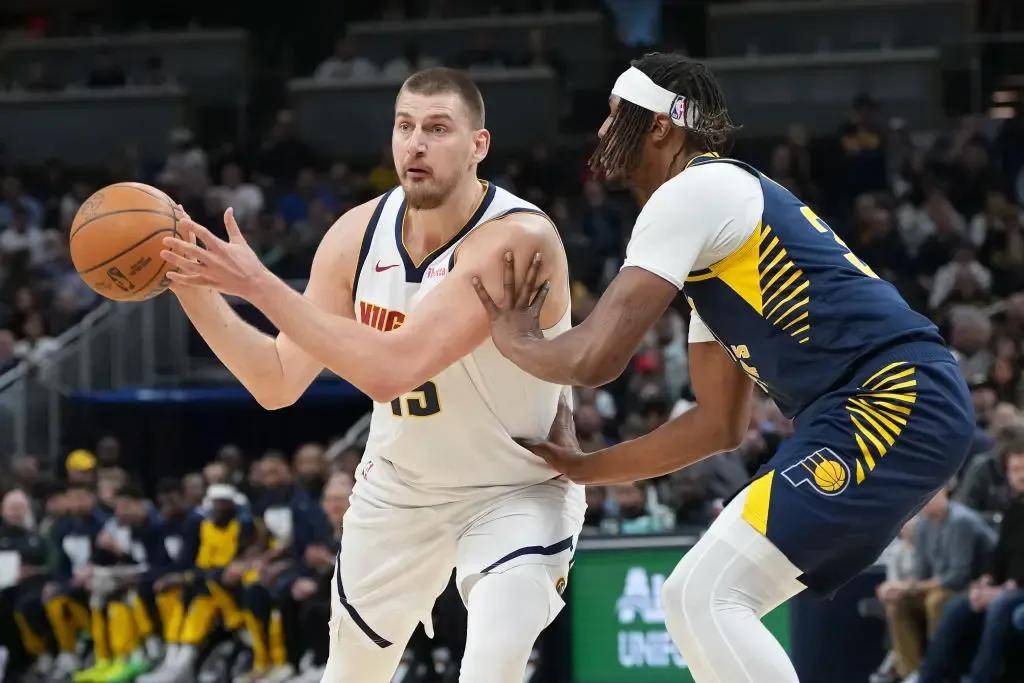 开云体育入口-太阳主场逆转，活塞朗朗上口胜券在握锋芒毕露