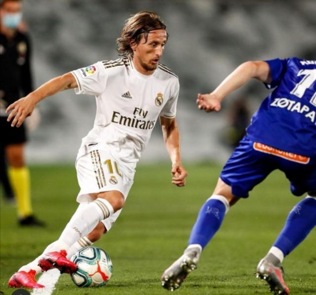 开云APP-格拉纳达连胜，冲击前四名