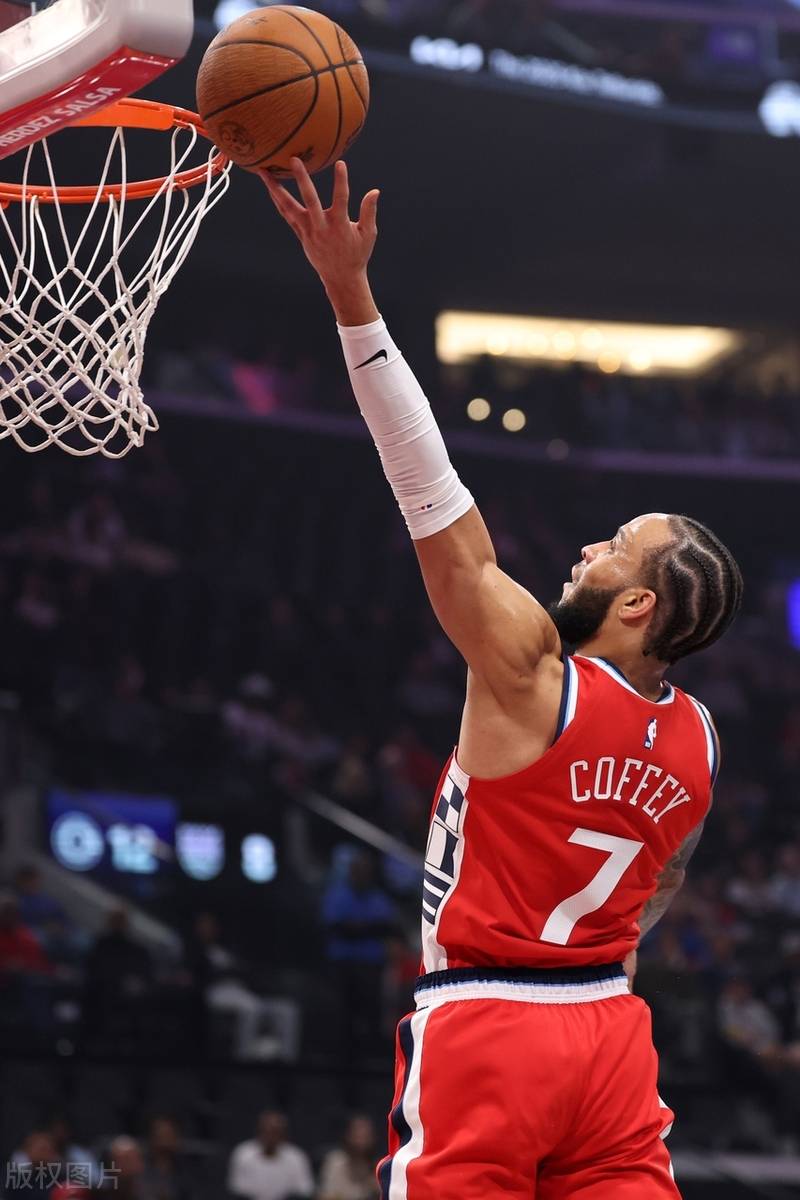 老鹰球员公开恢复进球信心