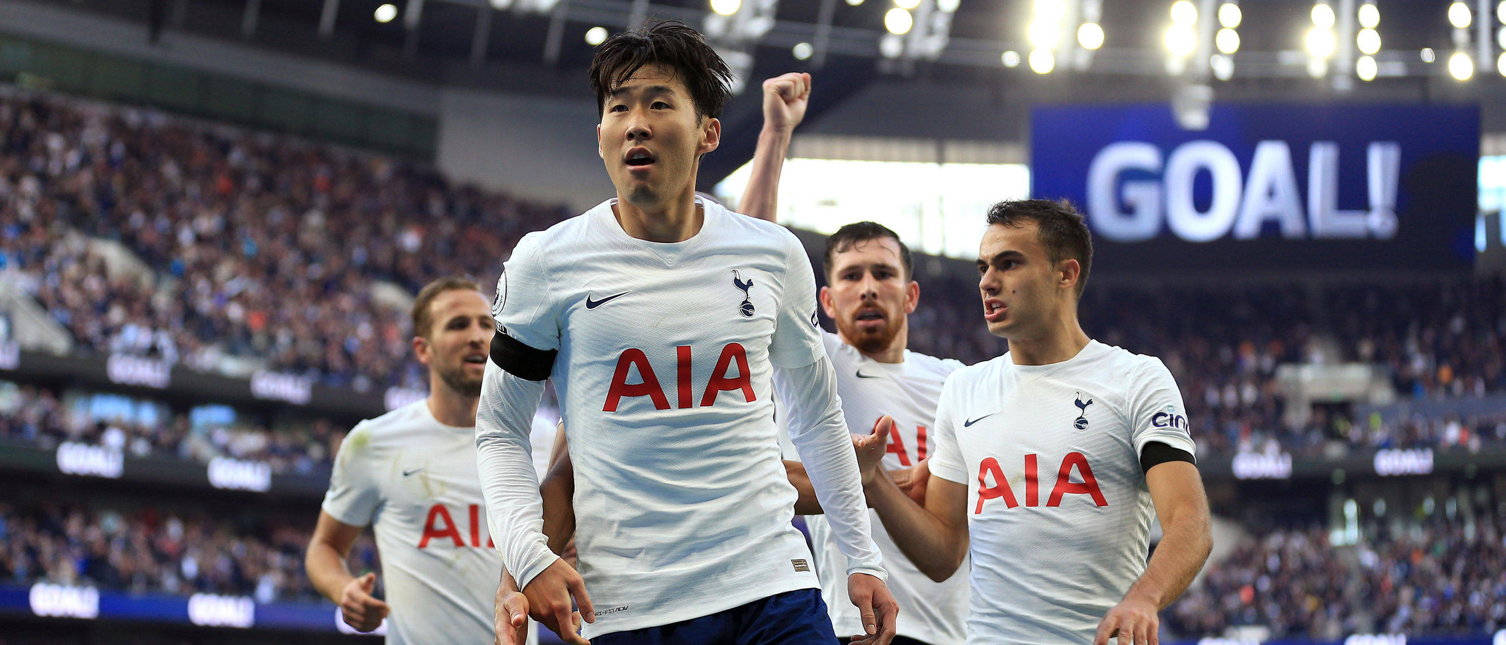 开云体育官方网站-法兰克福客场突围，稳定防守受益匪浅