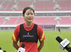 联赛迎来金童玉女，新秀崭露头角