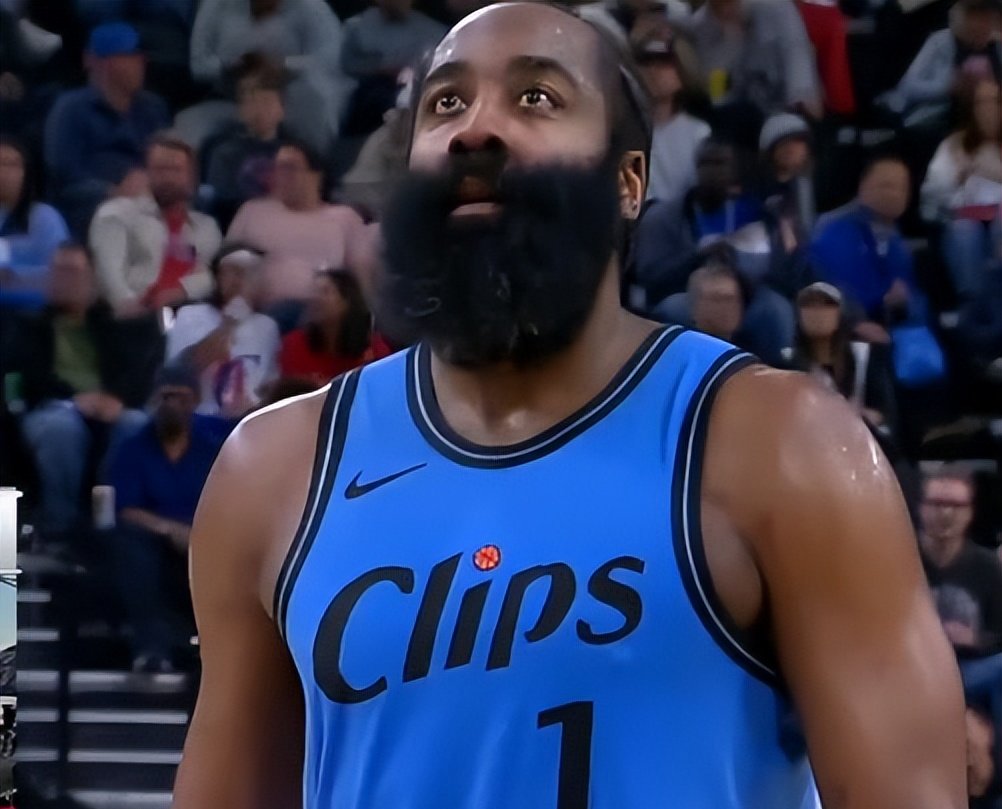 开云体育平台APP-快船主场击败爵士，领先优势直逼分大胜收官的简单介绍