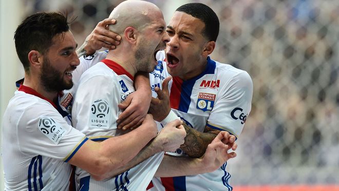 开云体育app-里昂主场战胜对手，保持领先优势