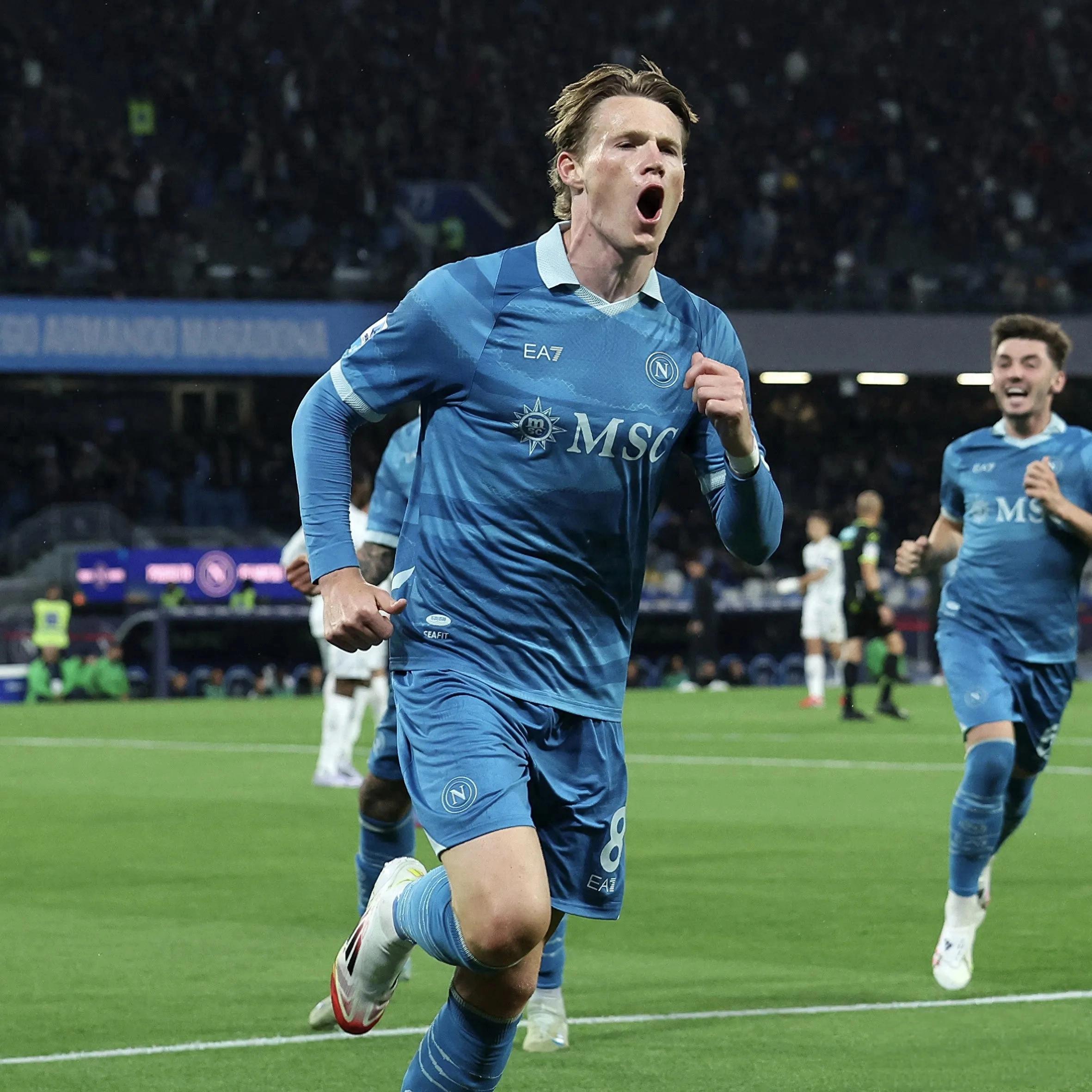 关于那不勒斯三球大胜，重返欧冠区的信息