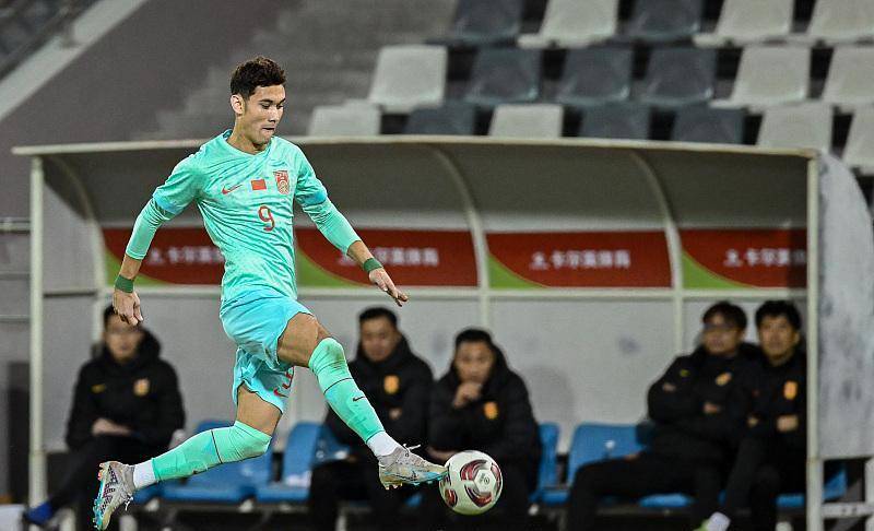 欧预赛比赛中球员们凭借实力收获胜利果实