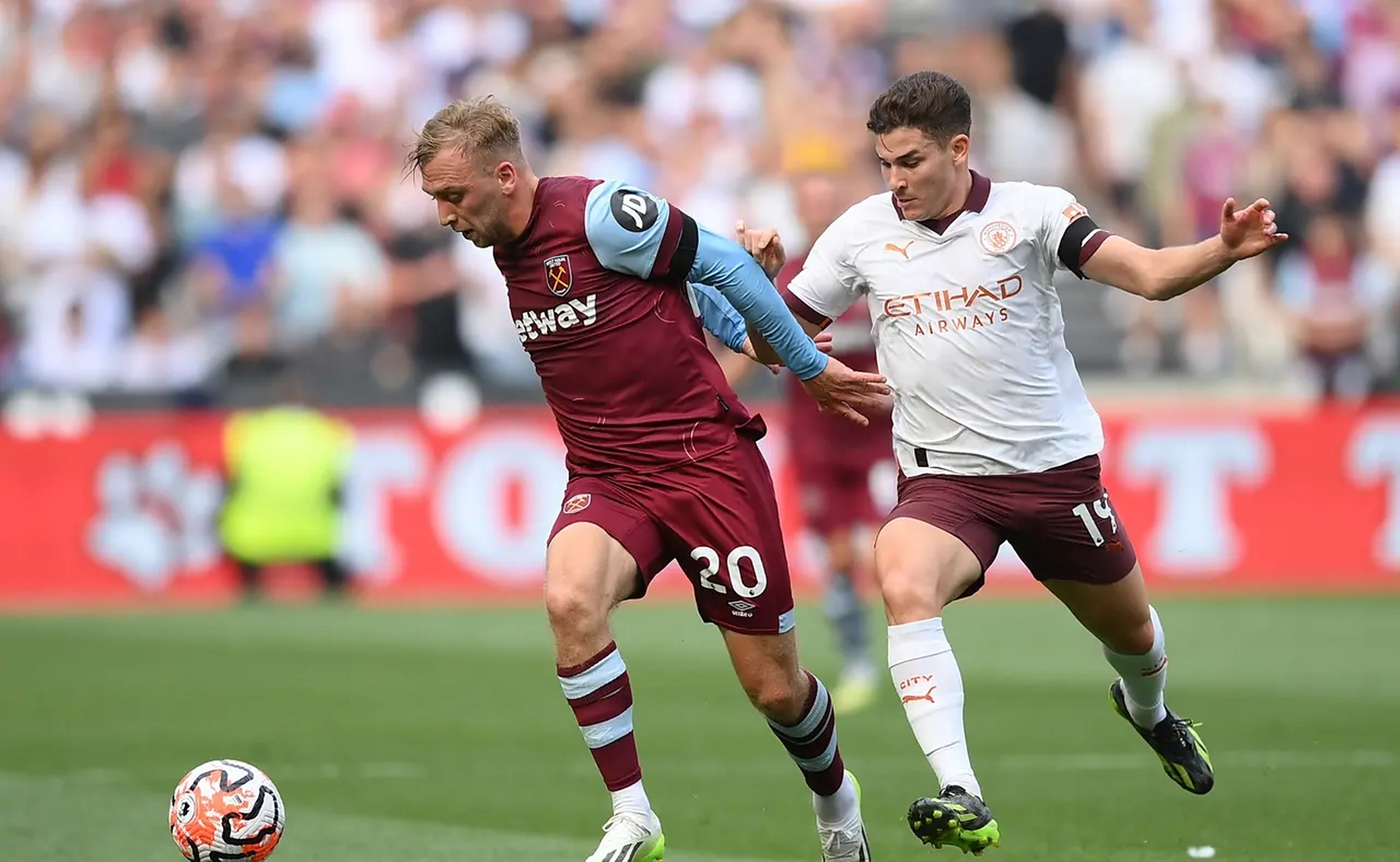 开云体育APP下载-曼城客场对阵西汉姆联，保持不败势头