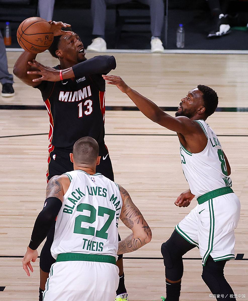 情绪激昂！球场上的热火较量