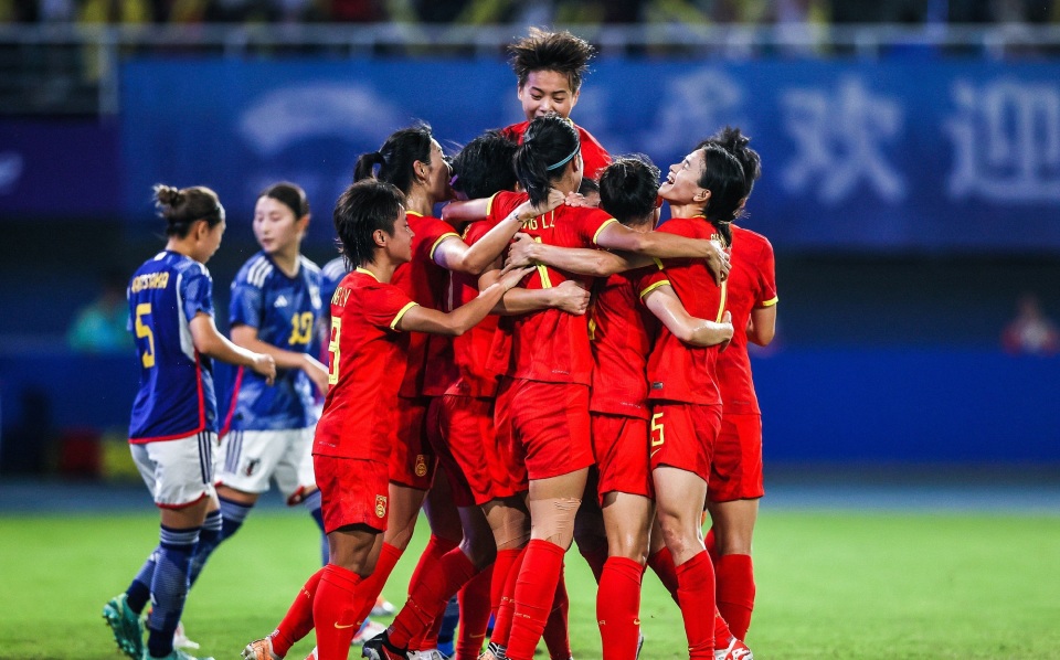 开云体育平台APP-国际女足联赛：冠军之争激烈进行的简单介绍