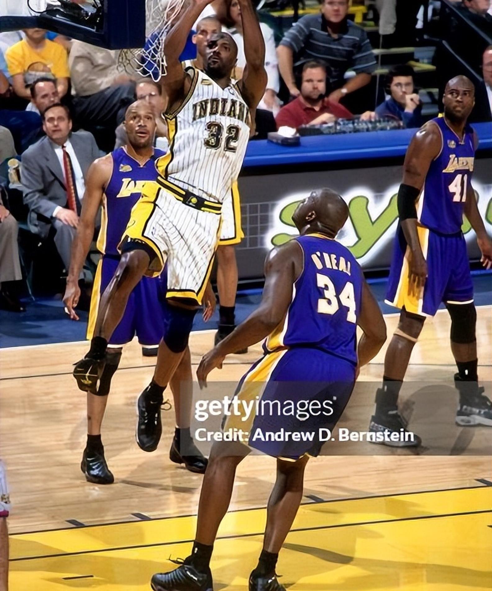 步行者遭遇黄蜂逆转，遗憾失利