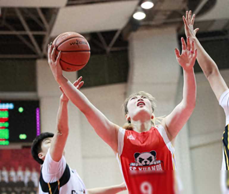 墨西哥女篮实力超群，获得亚军