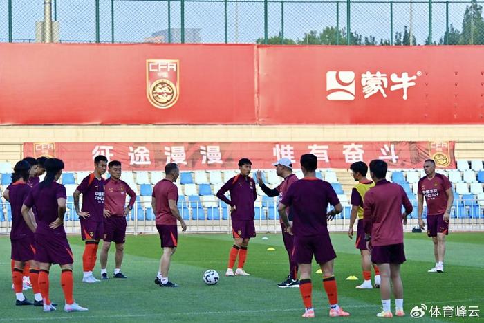 国际足球日子临近，球队备战状况良好