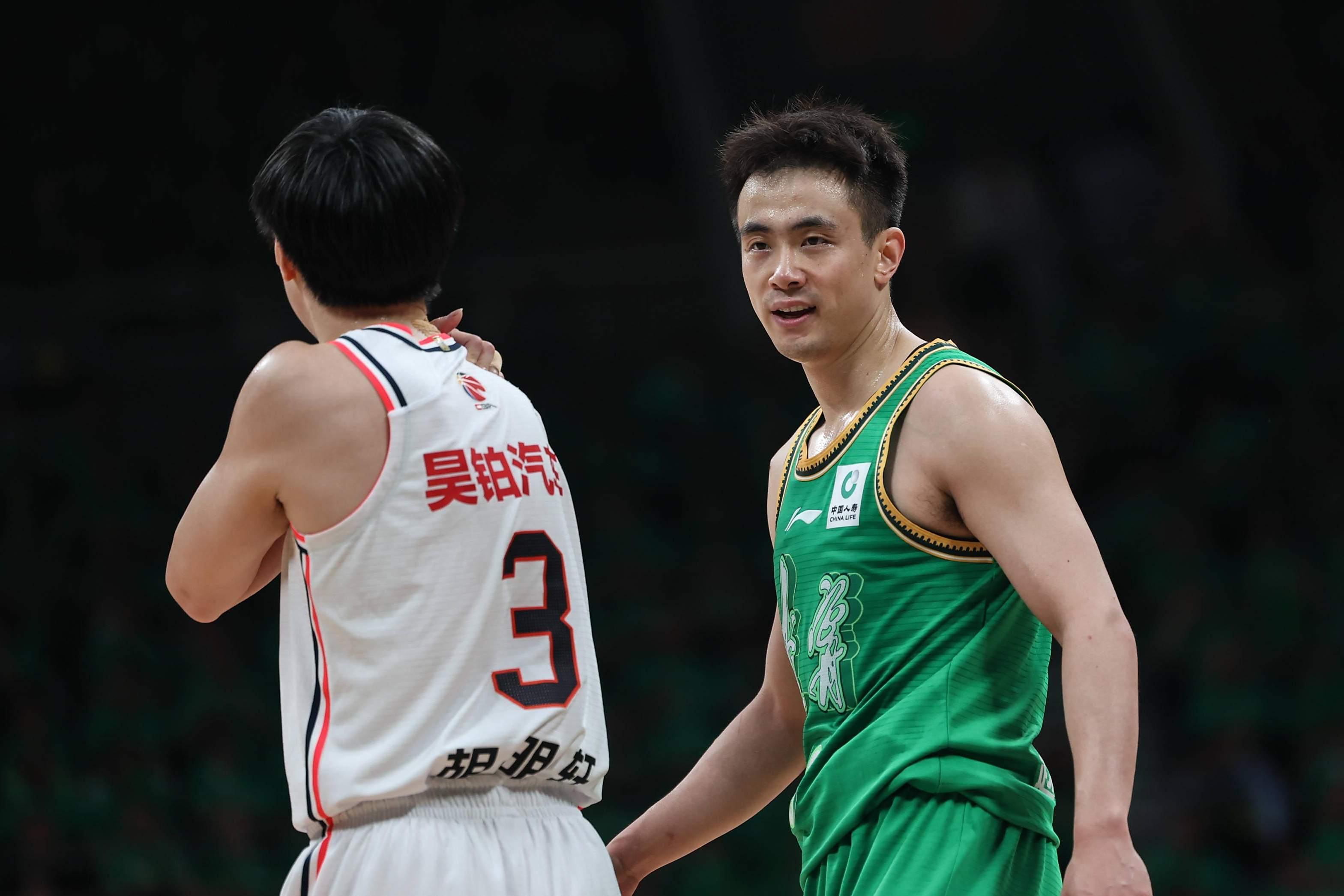 本周末男子篮球对决惊艳亮相