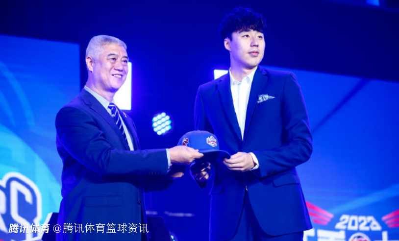 关于特立尼达和多巴哥篮球锦标赛季后赛，球队实力激烈对抗的信息