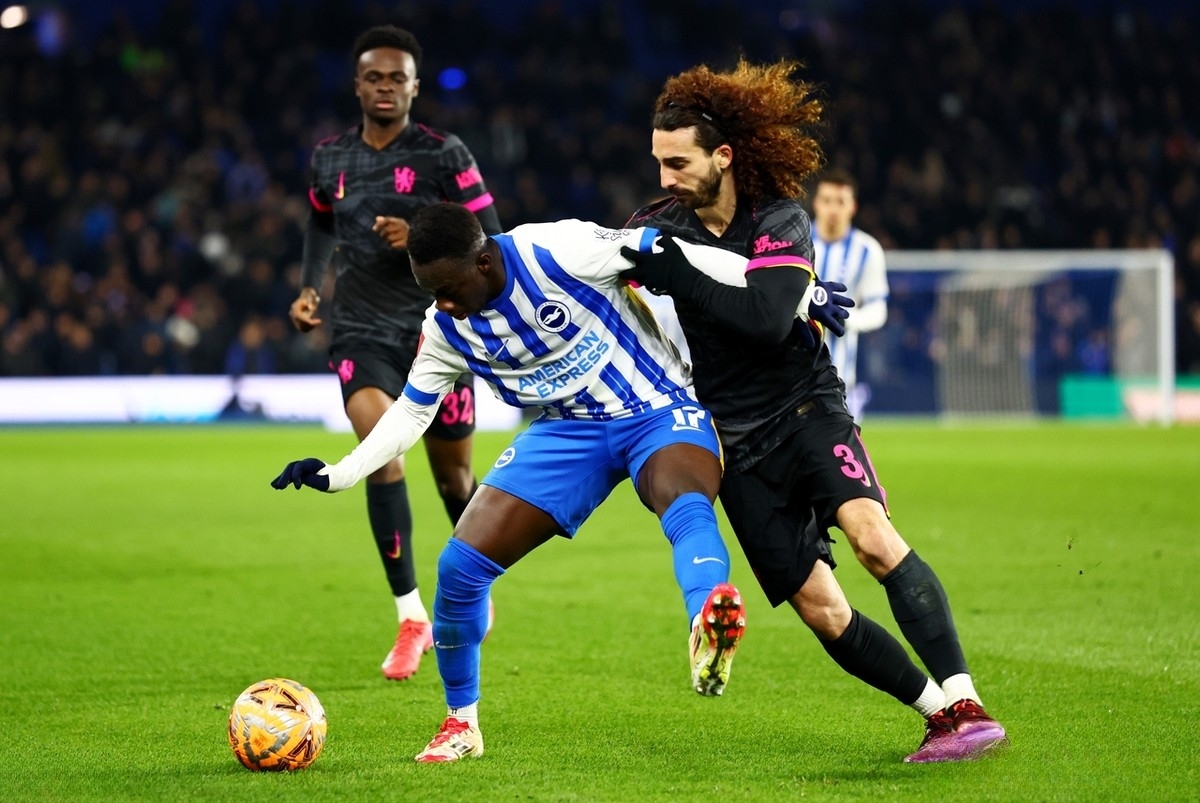 布莱顿客场爆冷，不败纪录再添一胜