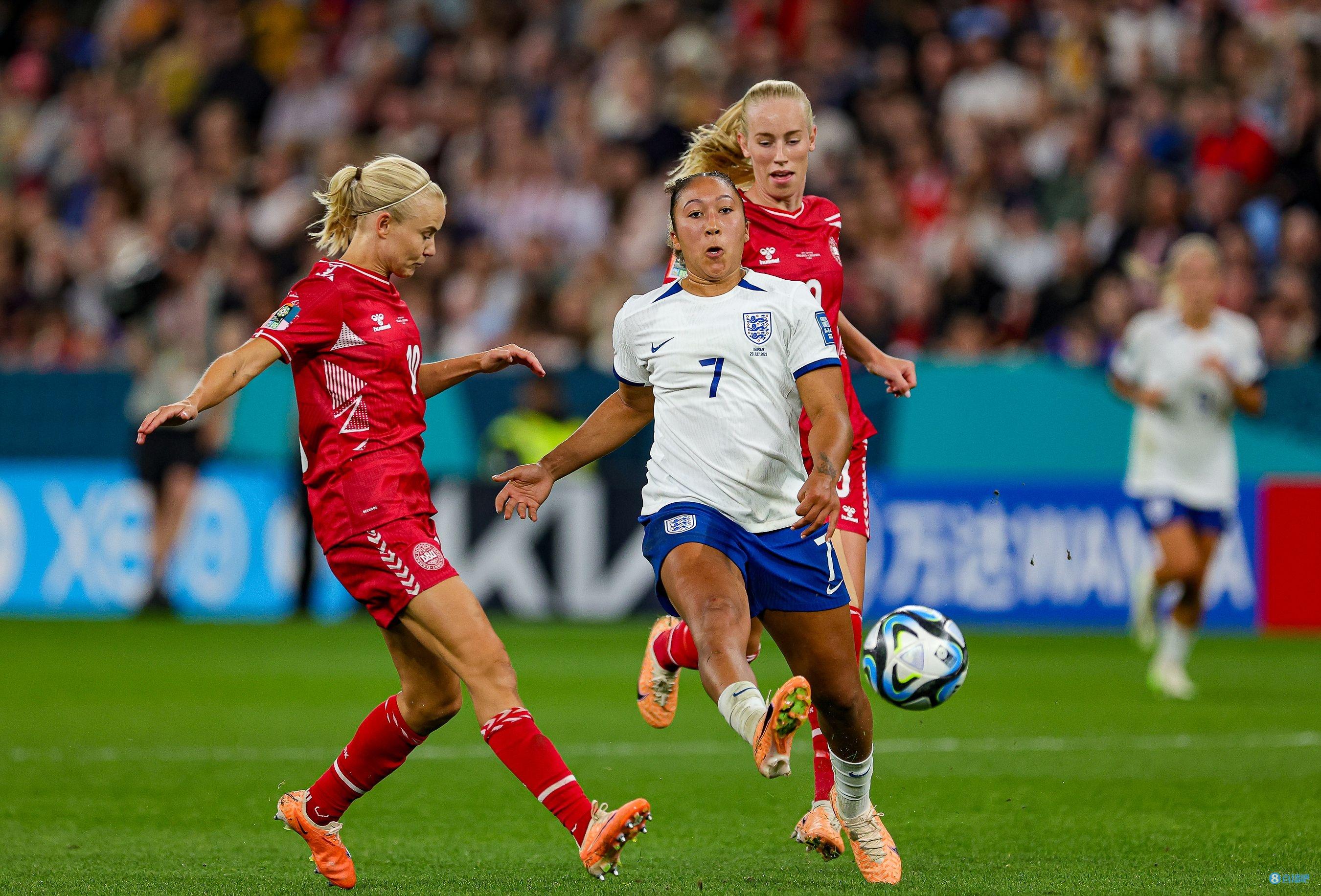 英格兰女足表现出色晋级世界杯四强