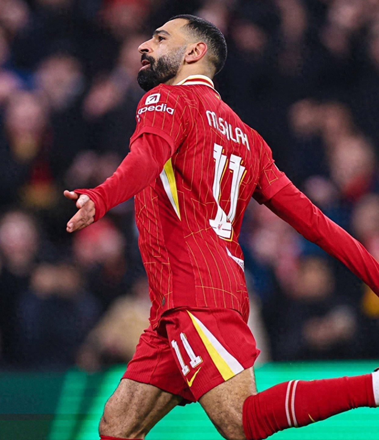 利物浦战胜沙尔克，保持不败记录