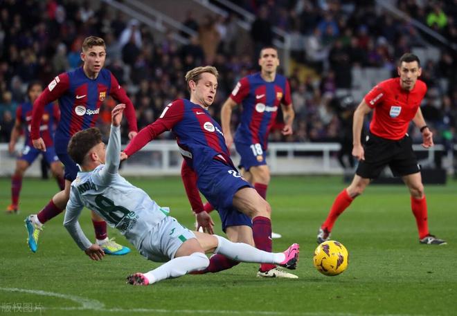 开云体育中国-赫塔菲客场挑战瓦伦西亚，实力对决