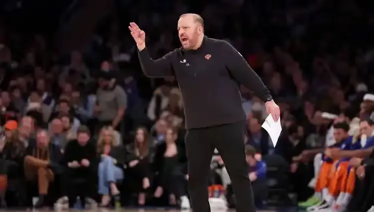 开云体育在线-球队教练在关键时刻的决策备受关注的简单介绍