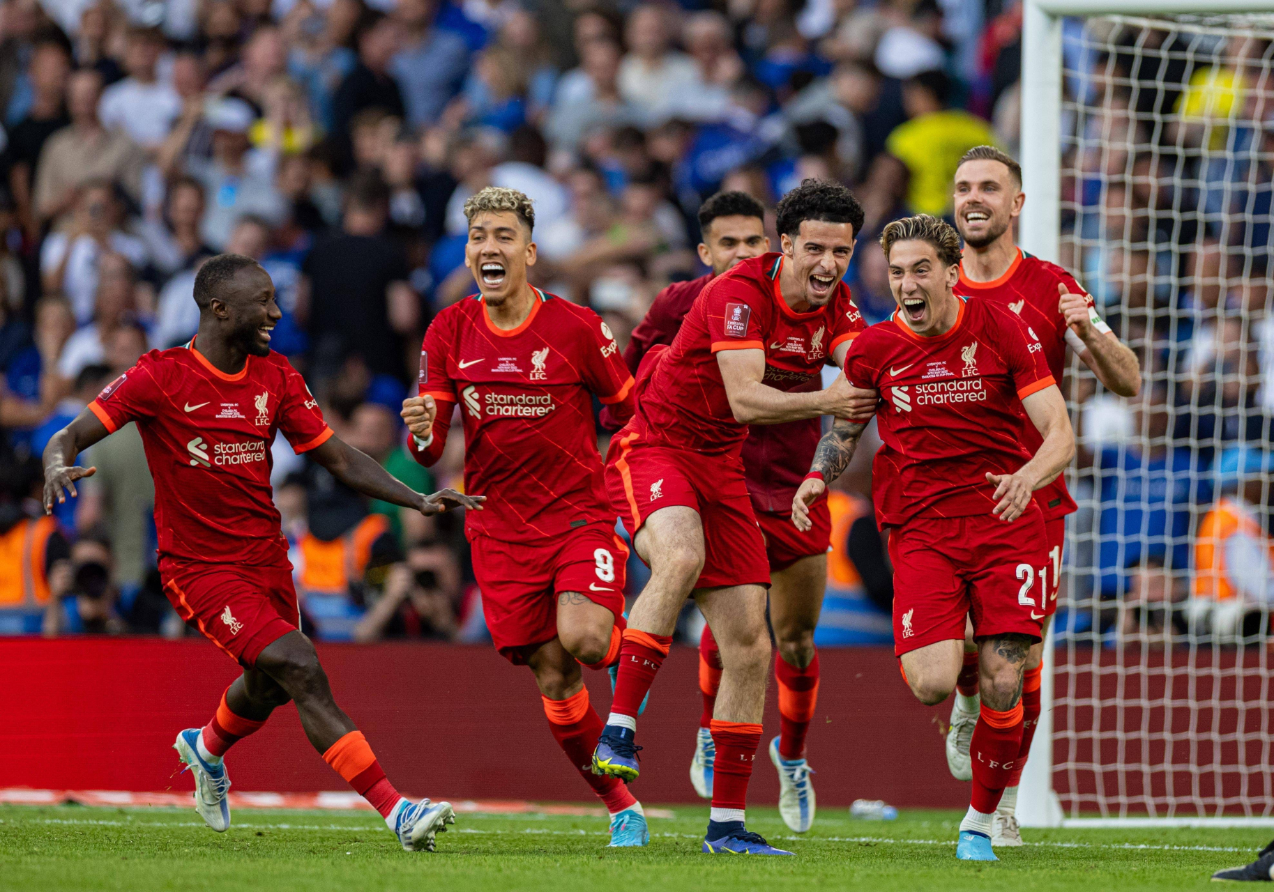 开云体育在线-关于狼队客场战平，保持不败纪录的信息