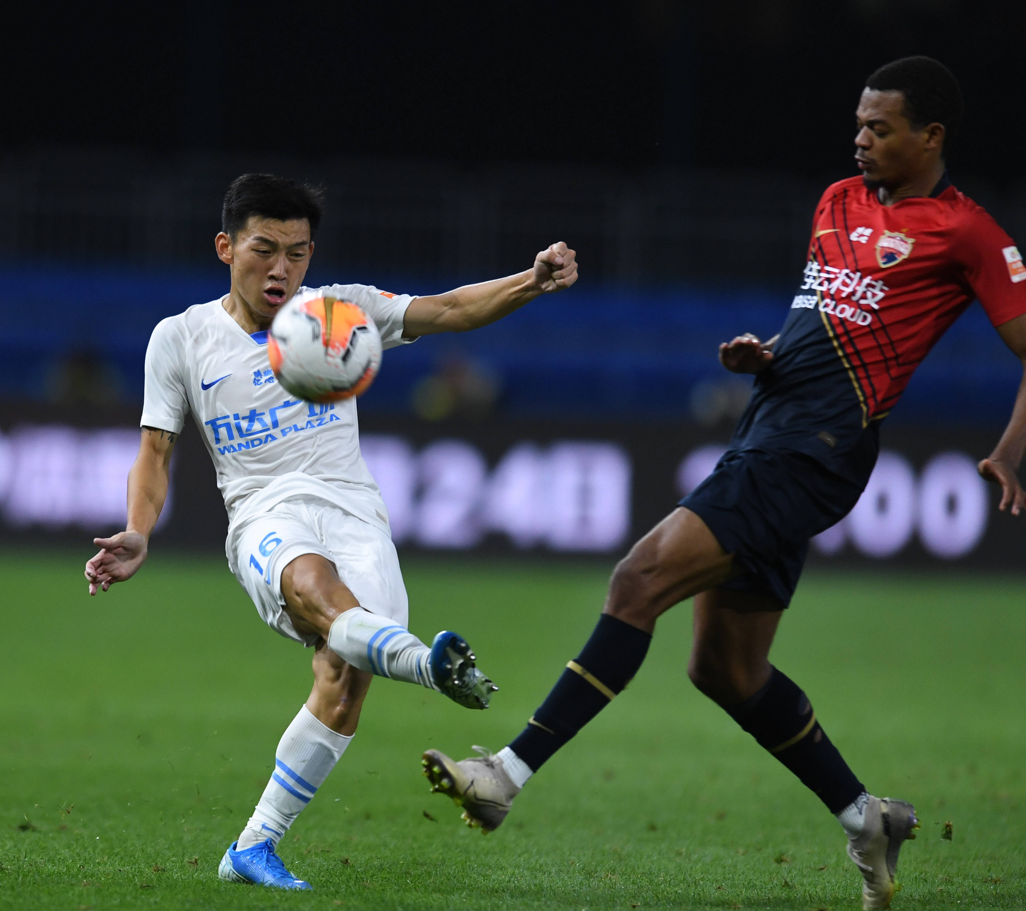 开云平台-深圳佳兆业迎战劲旅，全力备战瞄准胜利