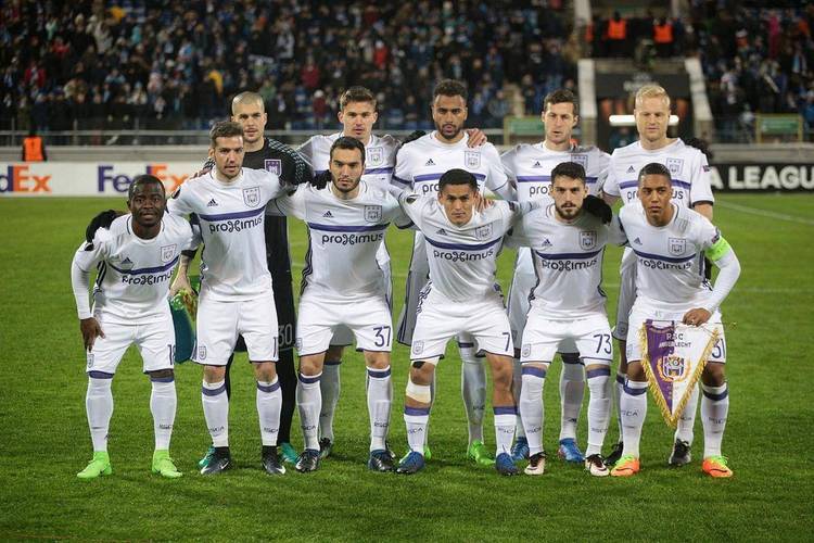 雷加利斯主场失利，陷入保级区