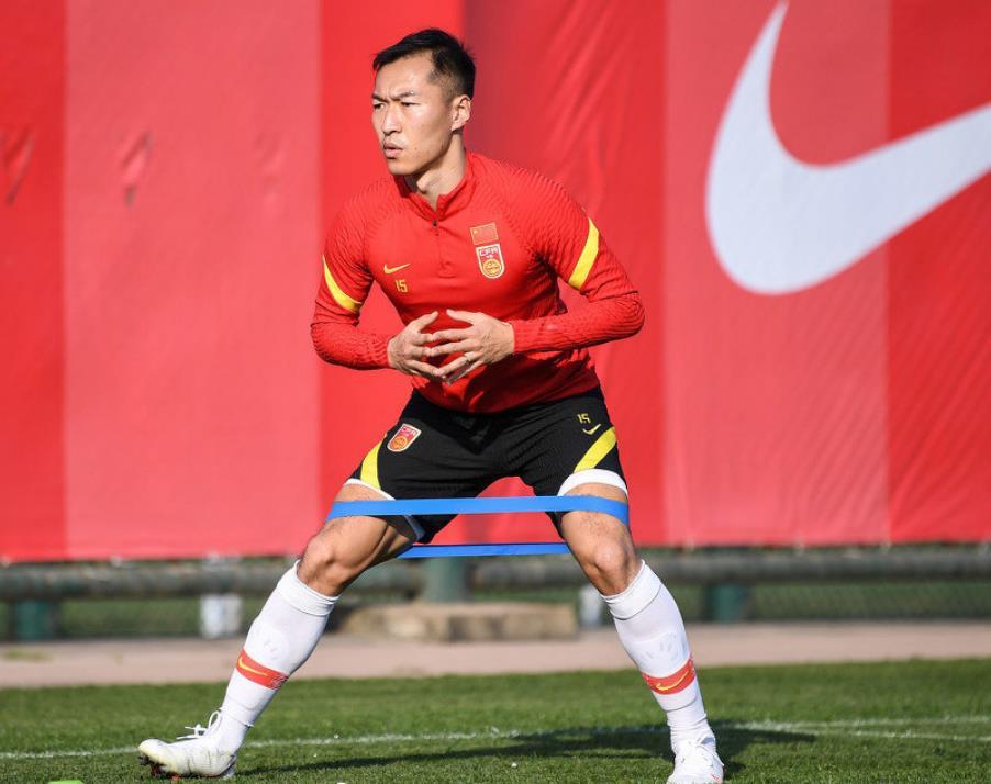 活塞锋线表现抢眼，成功击退对手