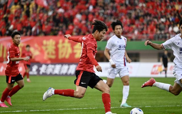 开云体育在线-新赛季揭幕战，广州队开门红