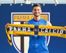 开云APP-包含帕尔马球队全队齐心协力，决心赢得比赛的词条