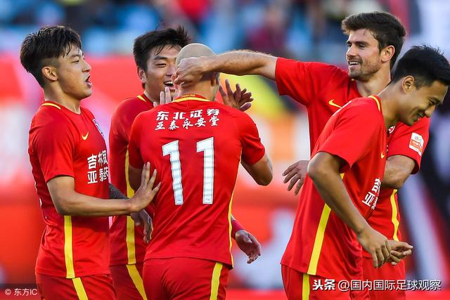 包含重庆当代力帆队在国际足球赛事中力挽狂澜的词条