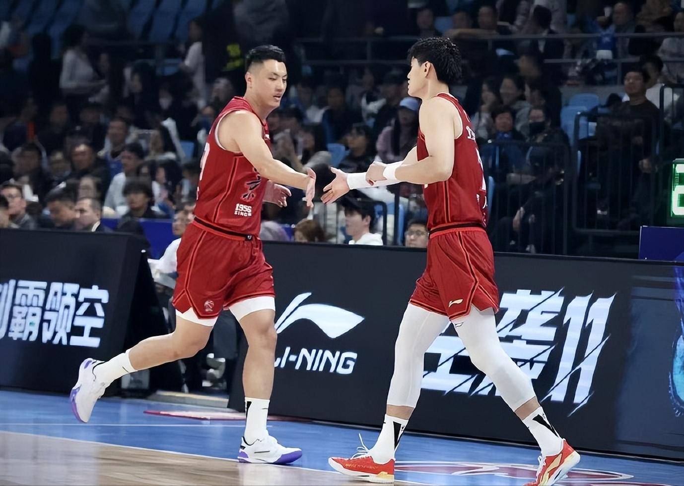 北京人和球员密集伤退，紧急调整阵容