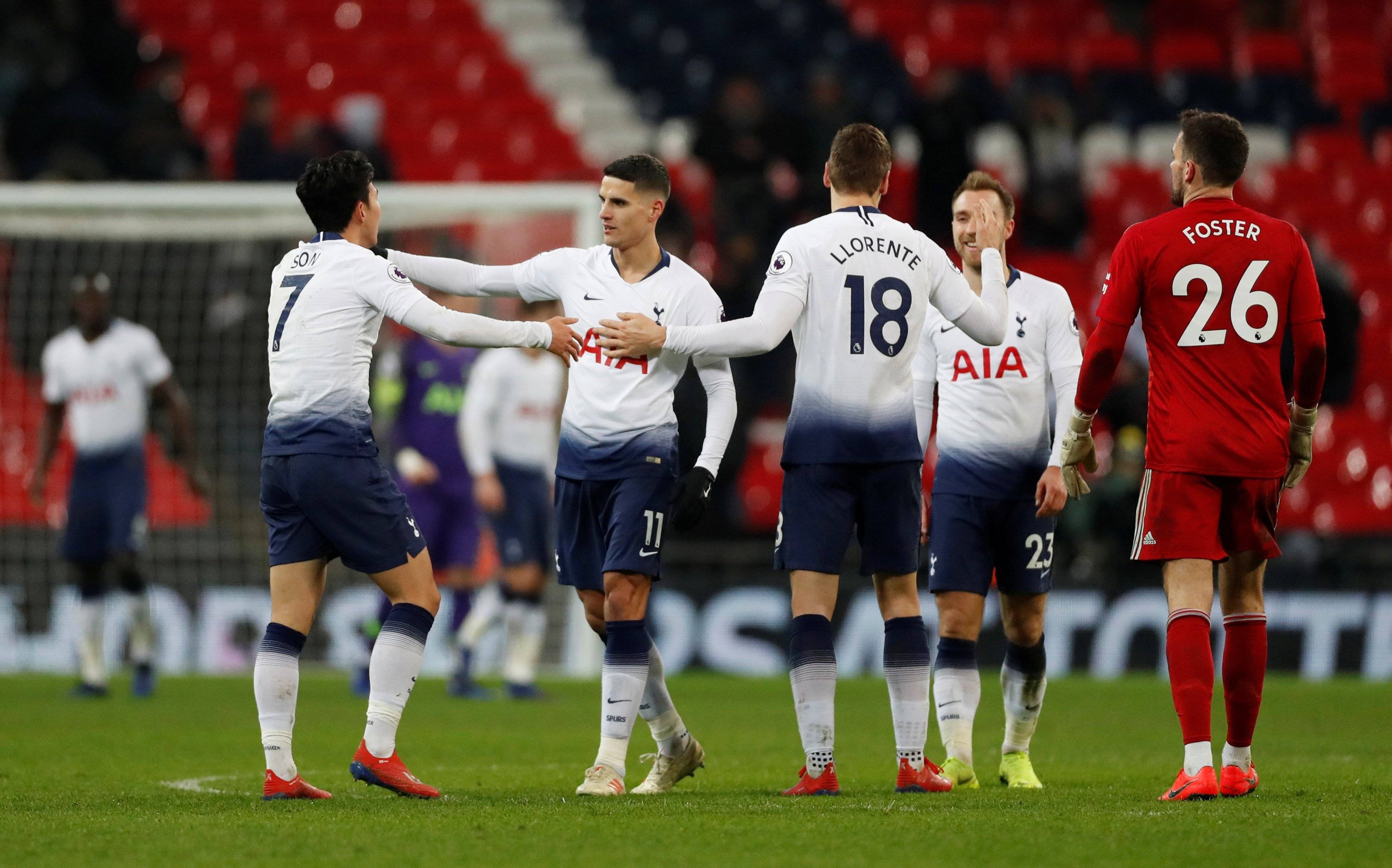 开云平台-包含热刺主场大胜,豪取三分重返欧冠名额的词条