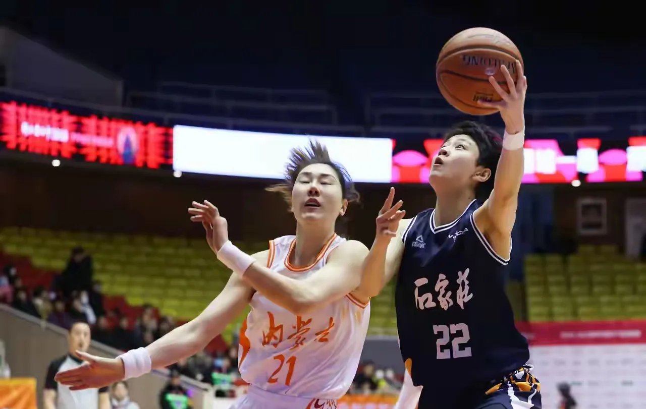 摩纳哥将与博鲁西亚门兴展开激烈争斗