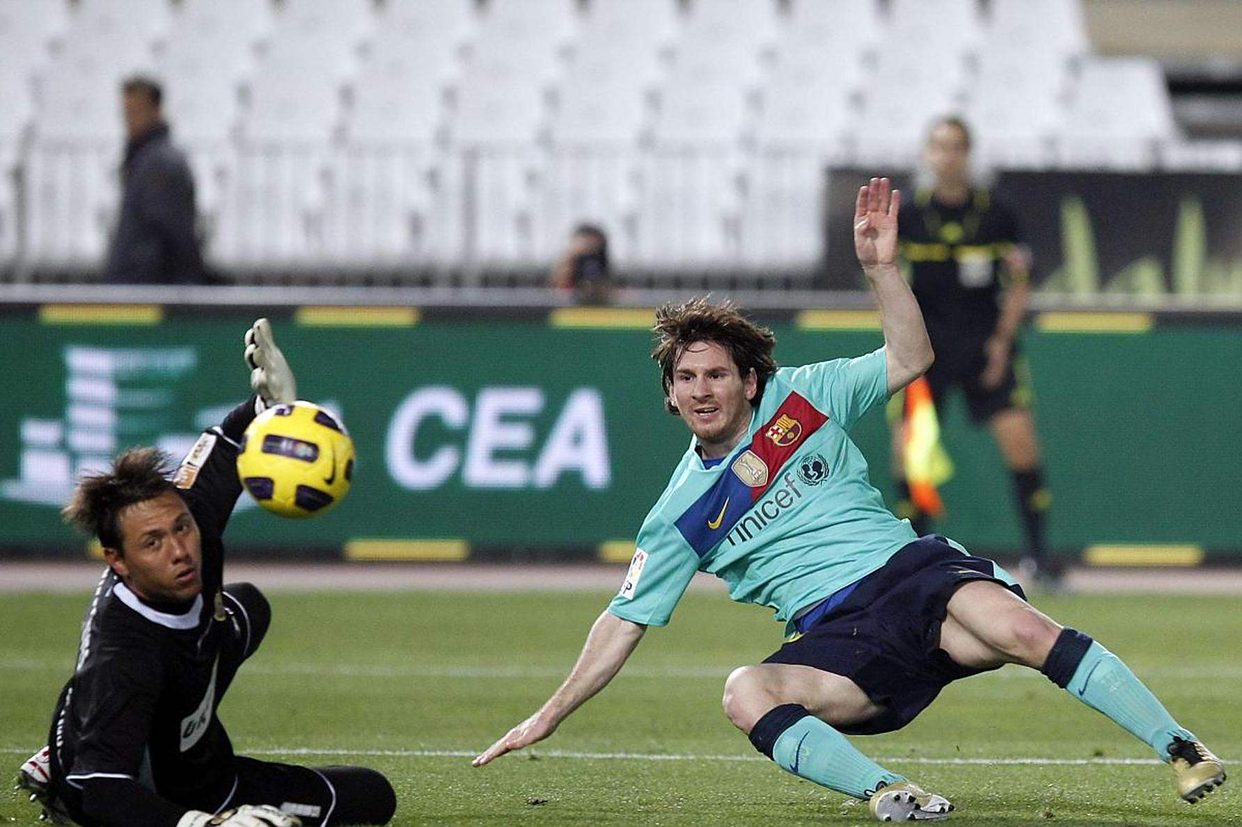 开云体育平台APP-巴伦西亚客场击败强敌,重返前四