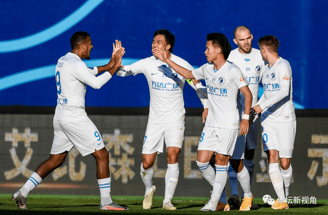 76人队重返东部前列，球迷欢呼雀跃