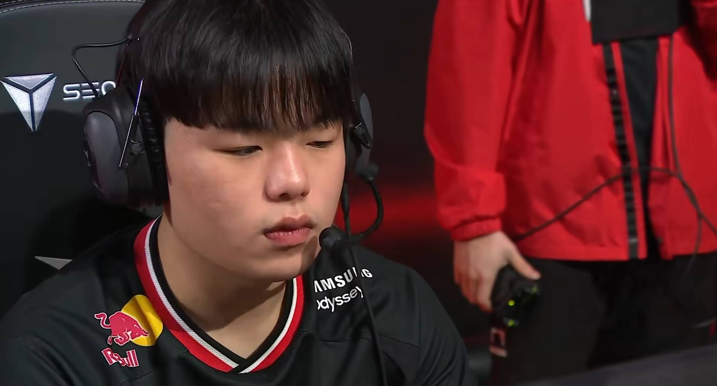 开云体育app-EG轻取FLY，Faker拿下关键大龙峡谷大战淘汰赛，留下经典瞬间