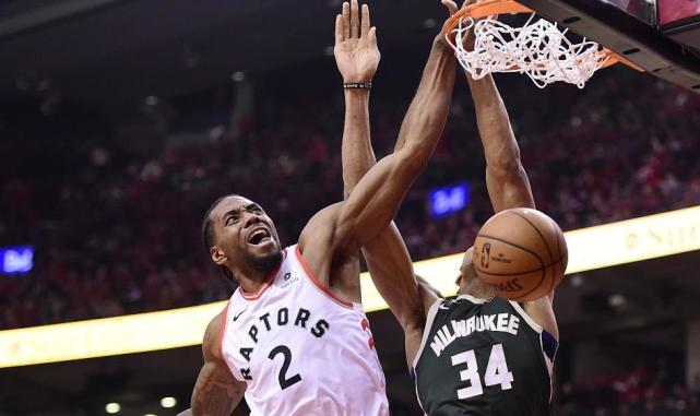 开云体育app-开拓者成功逆转雄鹿，莱昂纳德发威帮助球队取胜