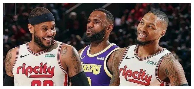 包含开拓者队员齐力防守，稳操胜券的词条