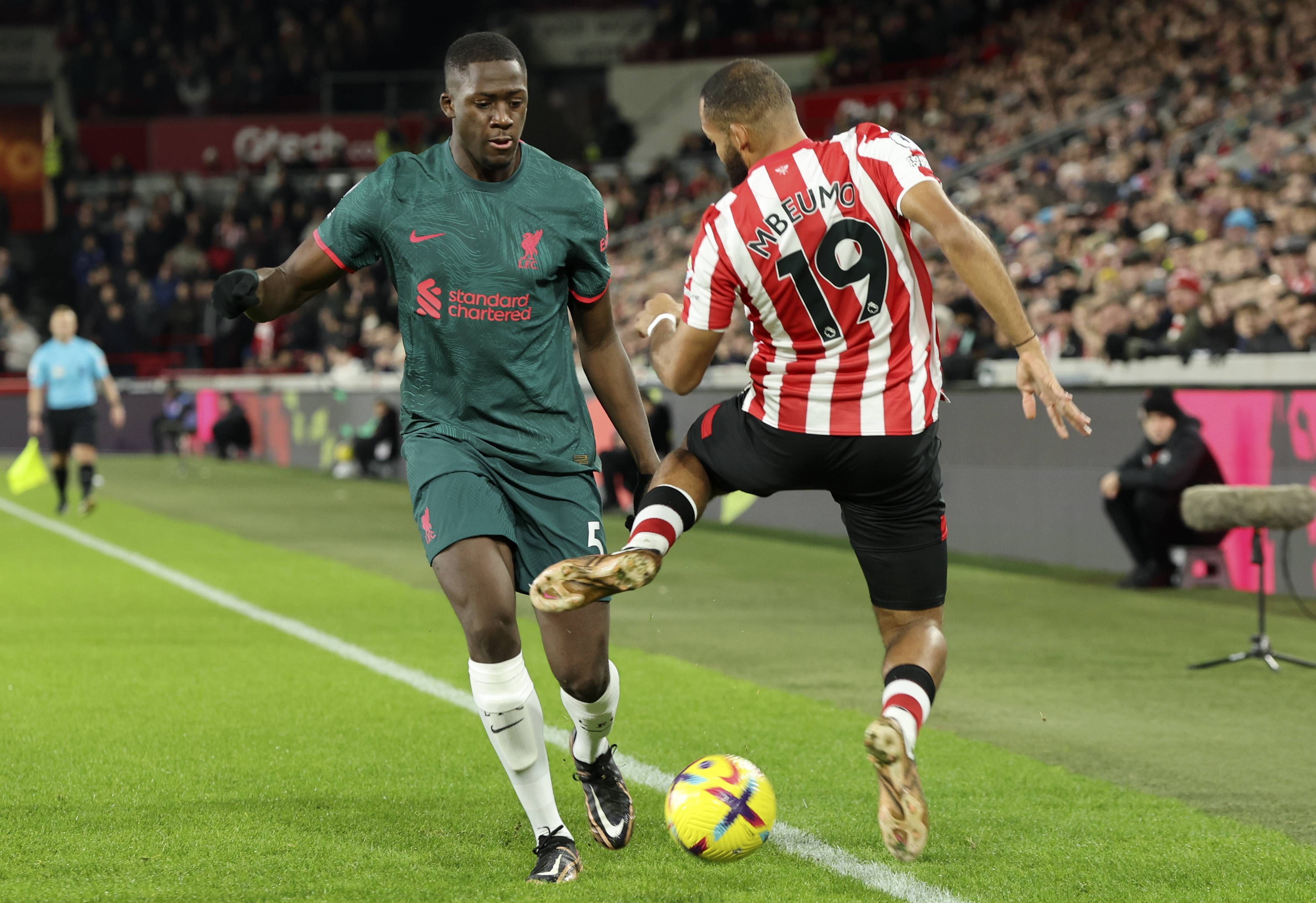 开云体育平台APP-沃特福德主场惨败，英超保级前景蒙上阴影