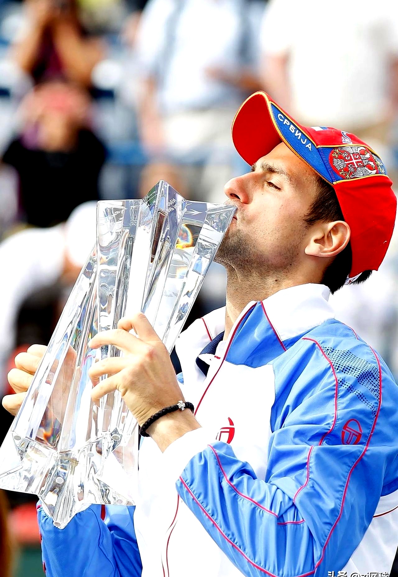 开云体育官网-包含戴维斯杯碾压联合杯，德约科维奇扛起全队的词条